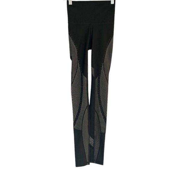 Lululemon Mapped Out High-Rise Leggings 28"
Black Print Size 2 W5CEQS - Picture 5 of 12